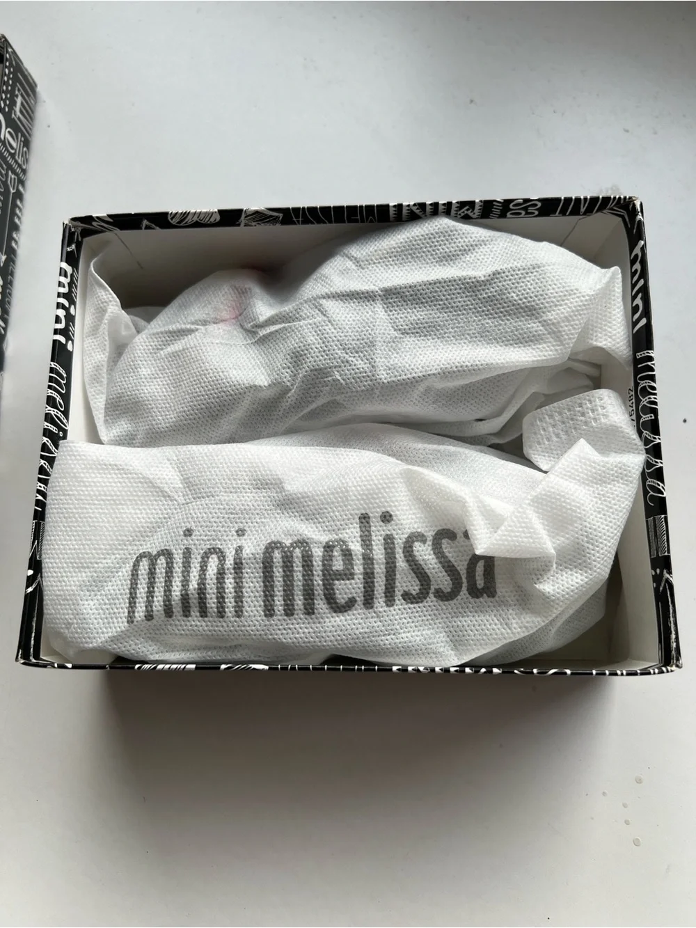 Mini Melissa Silver Glitter Jelly Sandals with Rainbow Accent Size 9